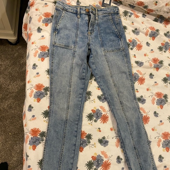 women’s target jeans-00 - Picture 5 of 5